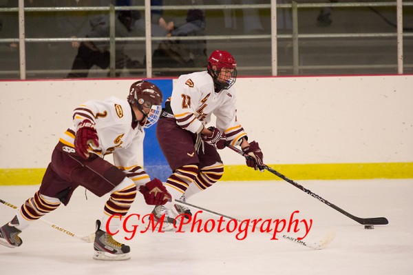 11-2-12_VHockey_A004