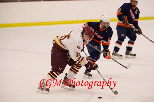 11-2-12_VHockey_A006